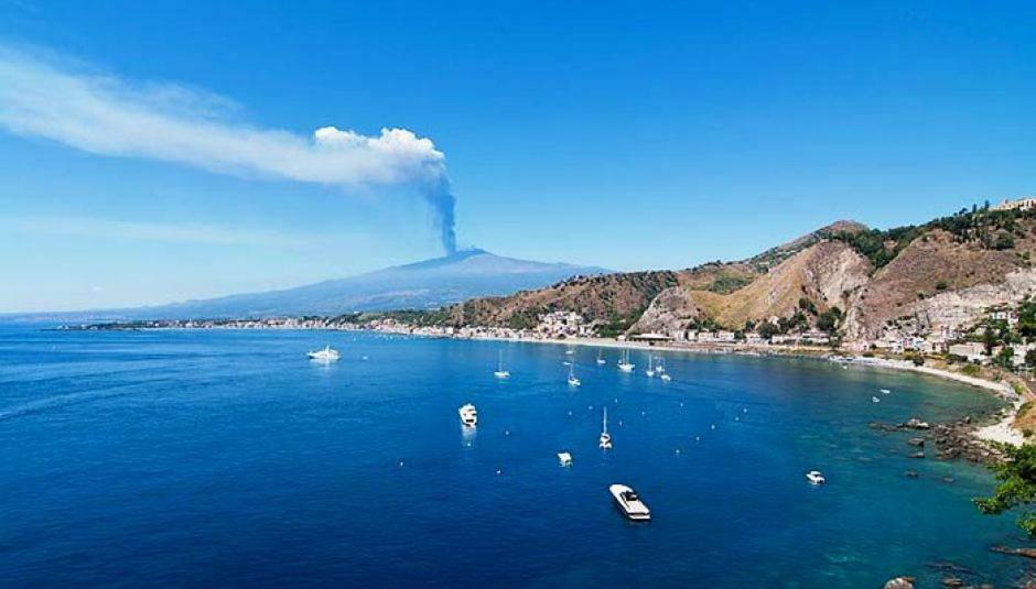 La Bussola Apartment Giardini Naxos Kültér fotó